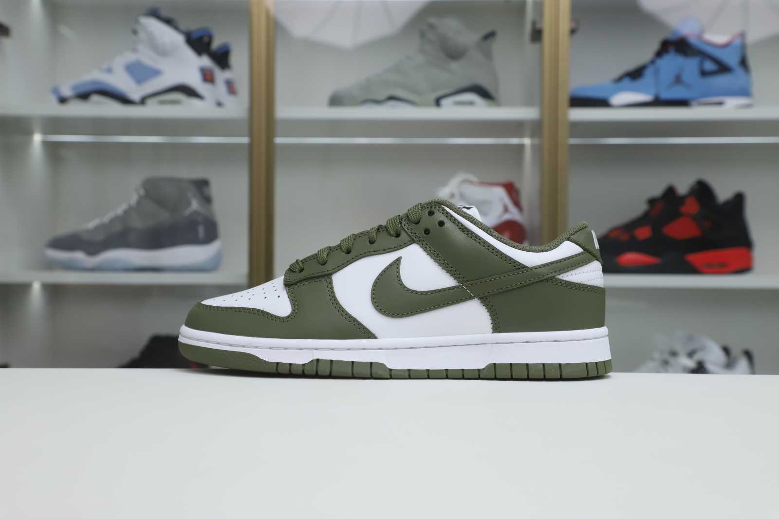 Nike Dunk Low