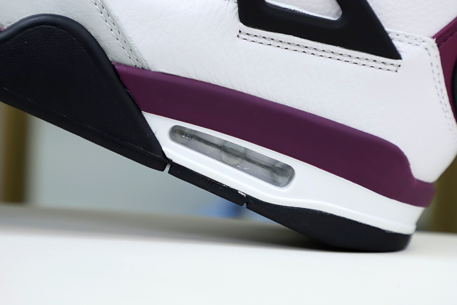 AIR JORDAN PARIS SAINT-GERMAIN X AIR JORDAN 4 RETRO 'BORDEAUX'