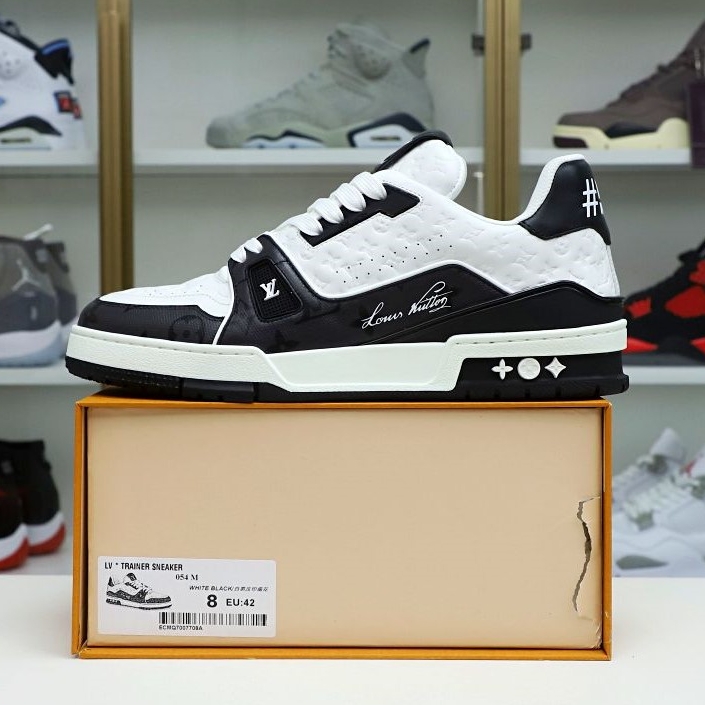 L/V Trainer