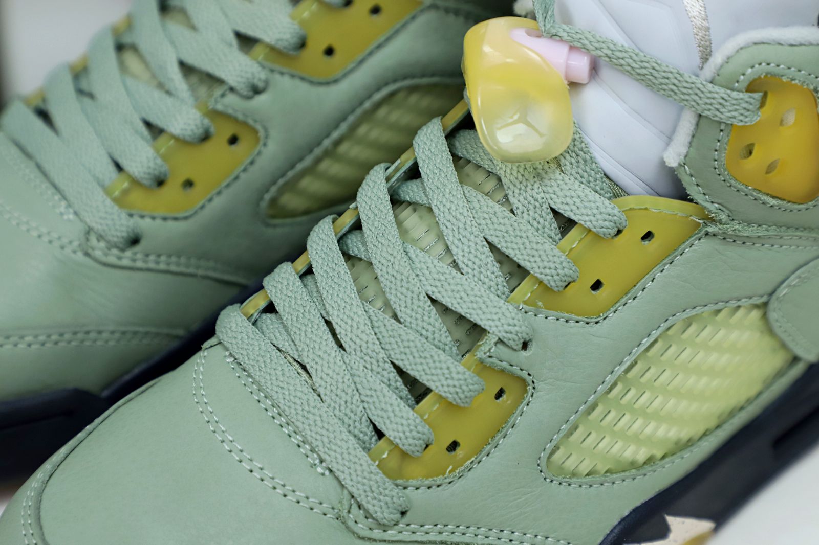 AIR JORDAN 5