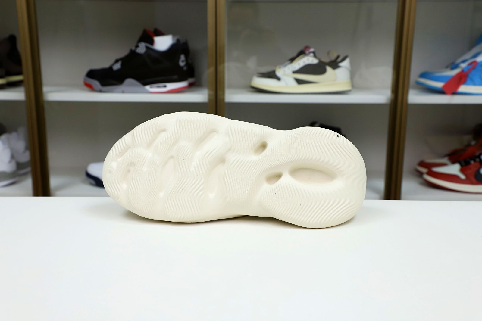 YEEZY FOAM RUNNER 'ARARAT'