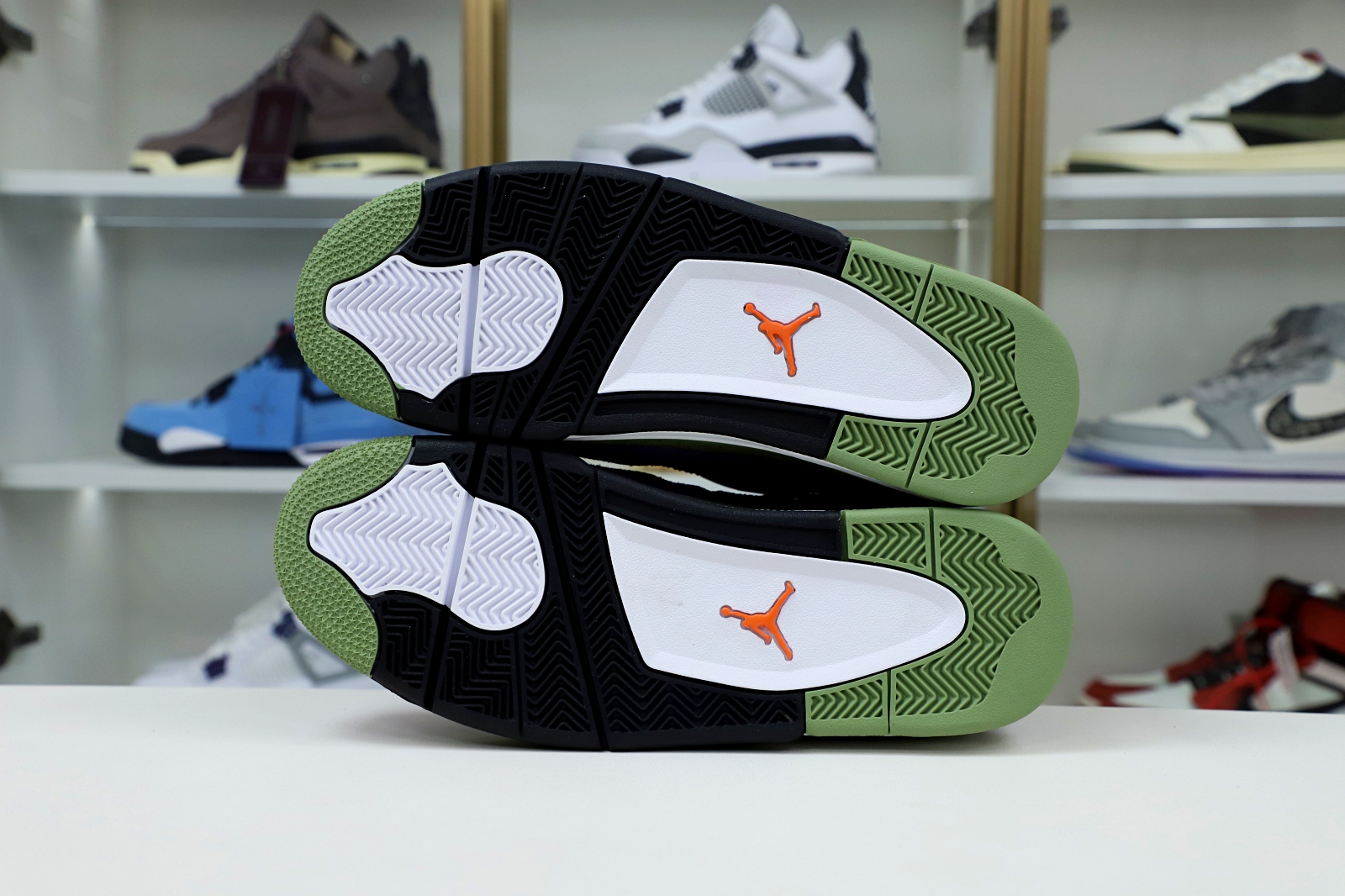 Air Jordan 4 retro