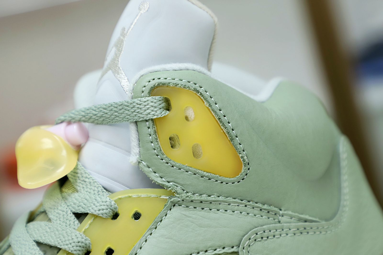 AIR JORDAN 5
