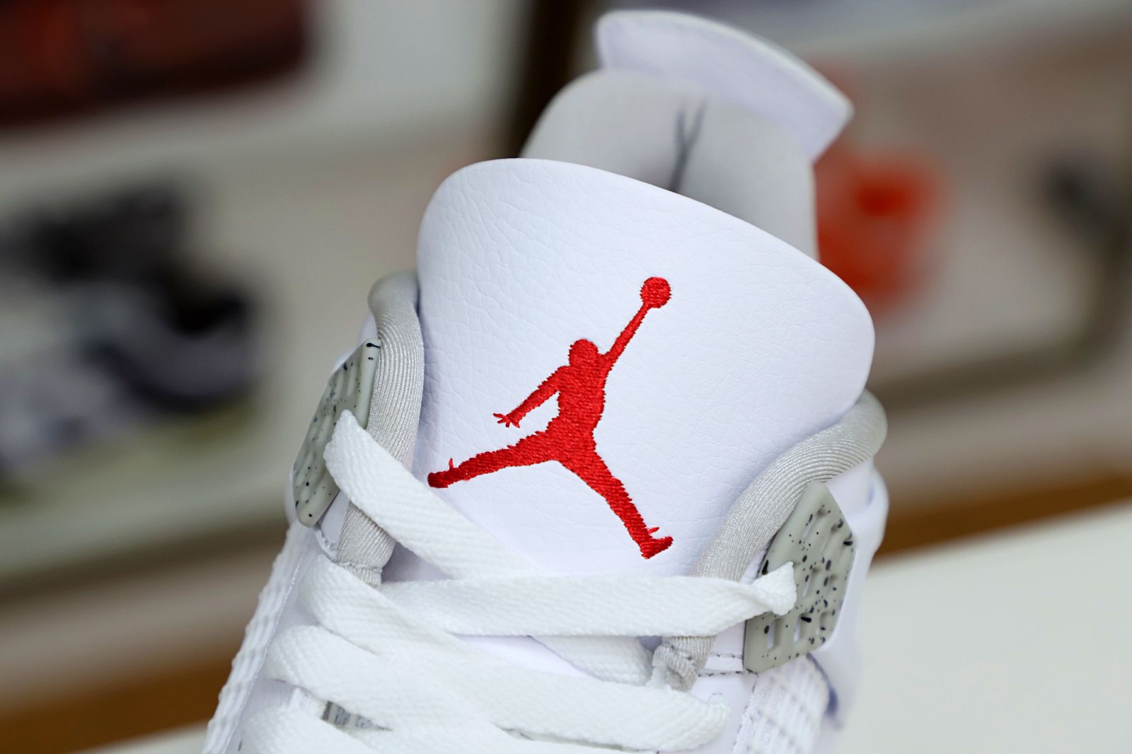 AIR JORDAN 4 RETRO 'WHITE OREO'