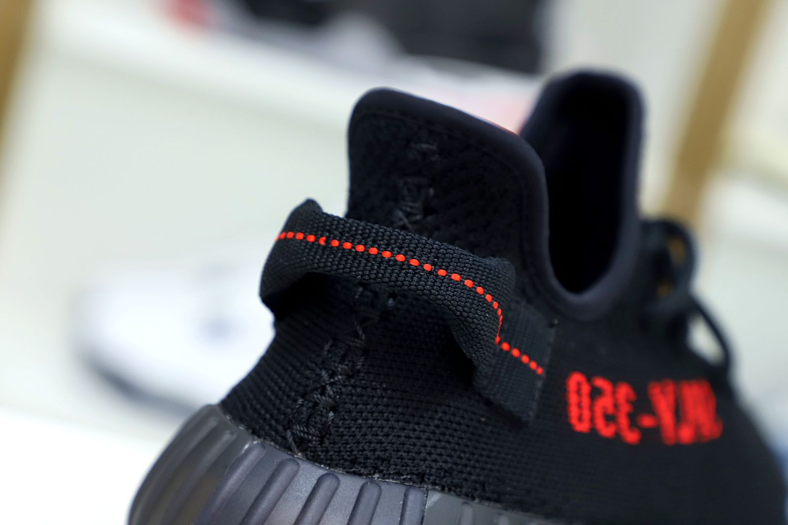YEEZY BOOST 350 V2 'BRED'
