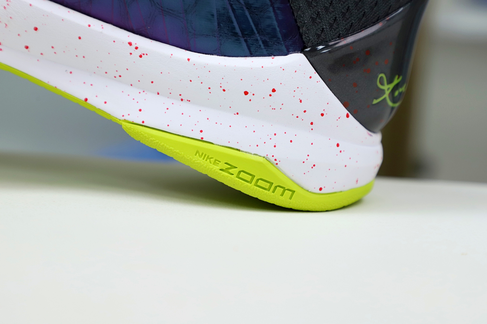 NIKE ZOOM KOBE 5