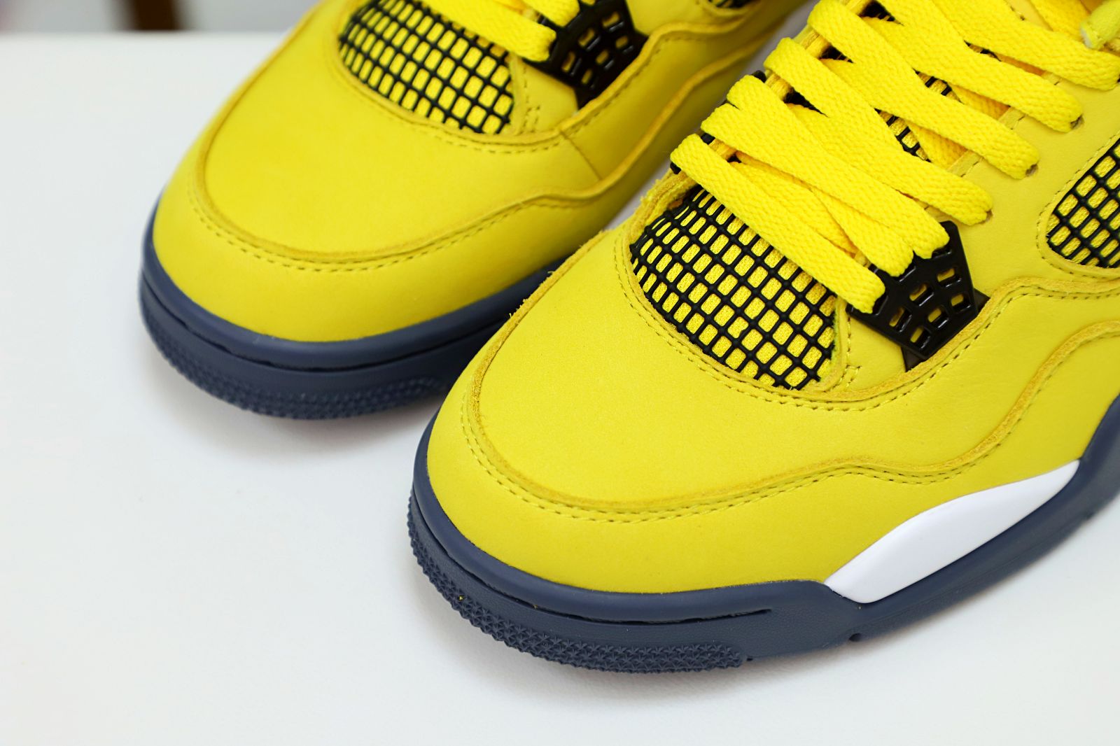 AIR Air JORDAN 4 RETRO 'LIGHTNING' 2021
