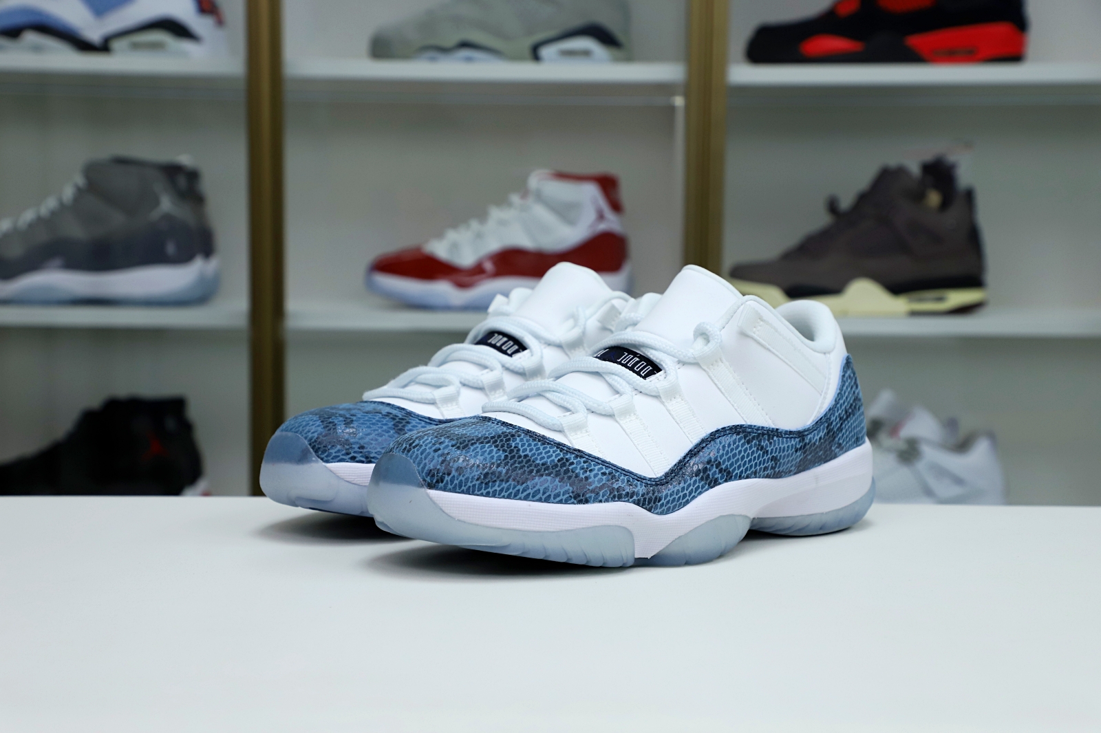 Air Jordan 11 “navy snakeskin”