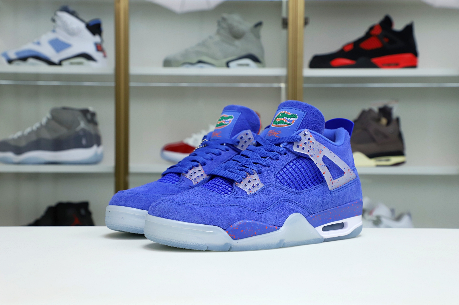 Air Jordan 4