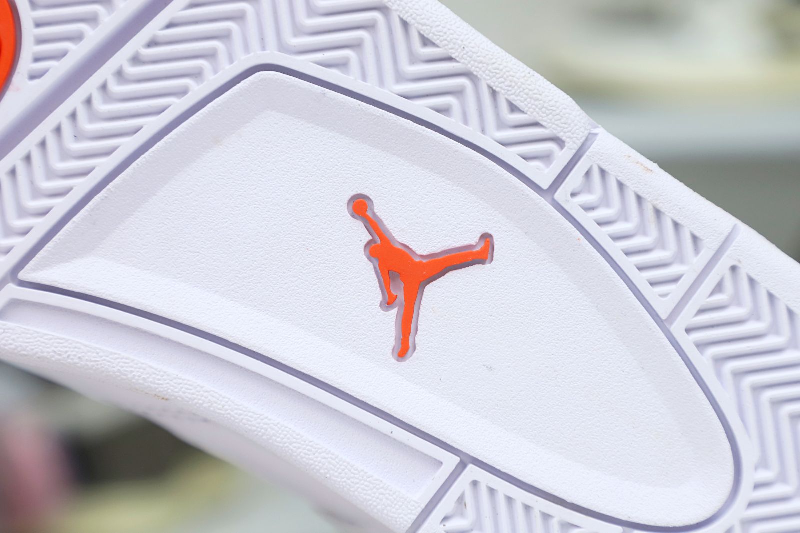 Air Jordan 4 retro“orange metallic
