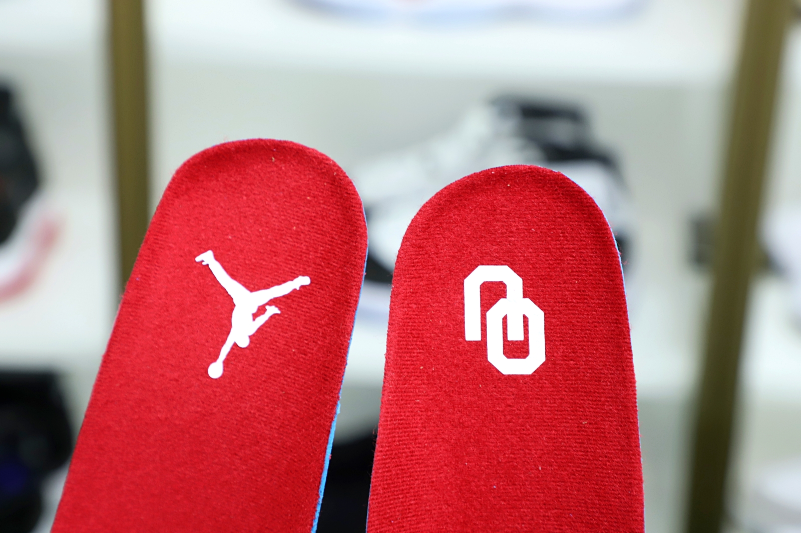Air Jordan 4