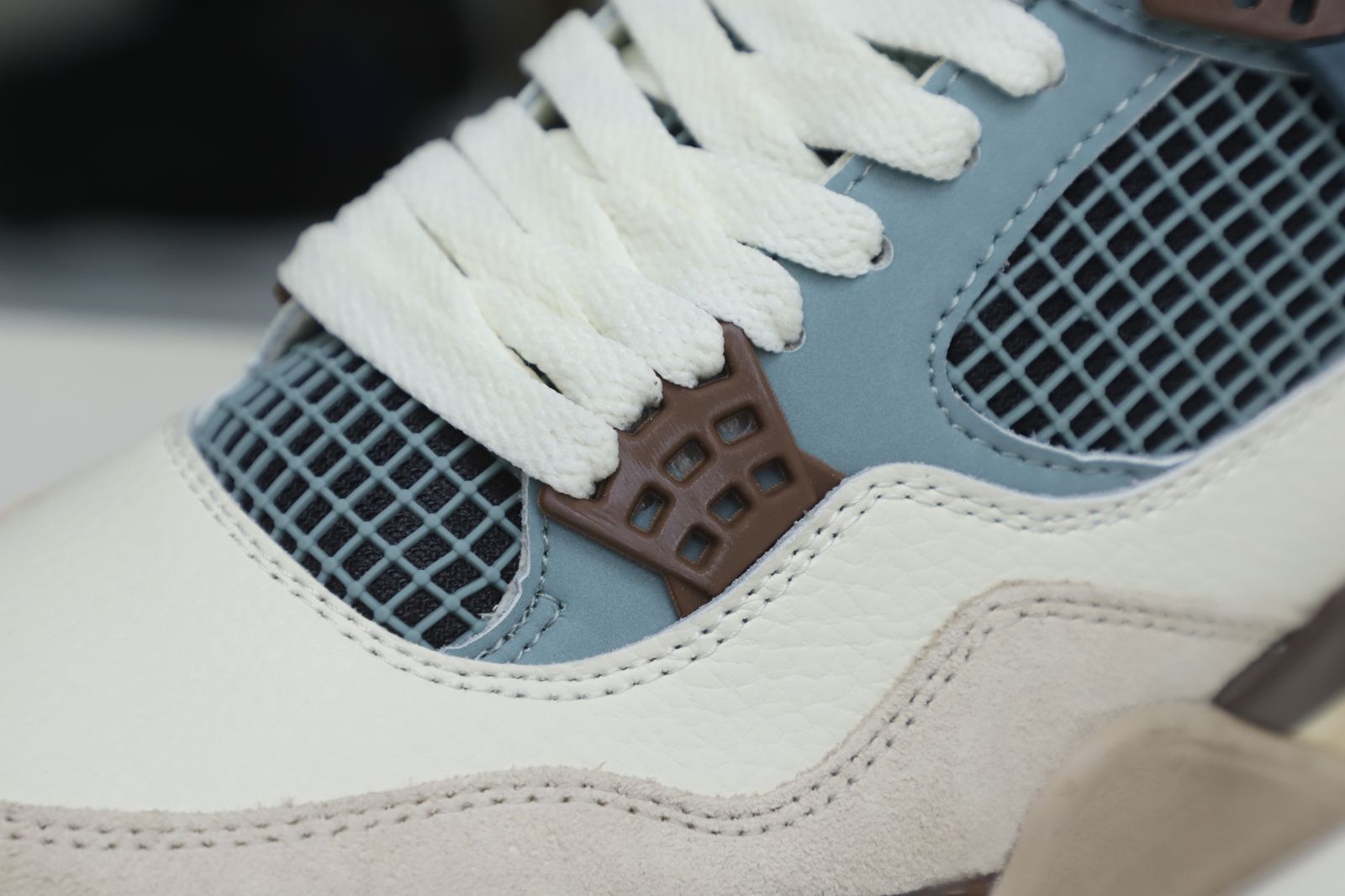 Air Jordan 4