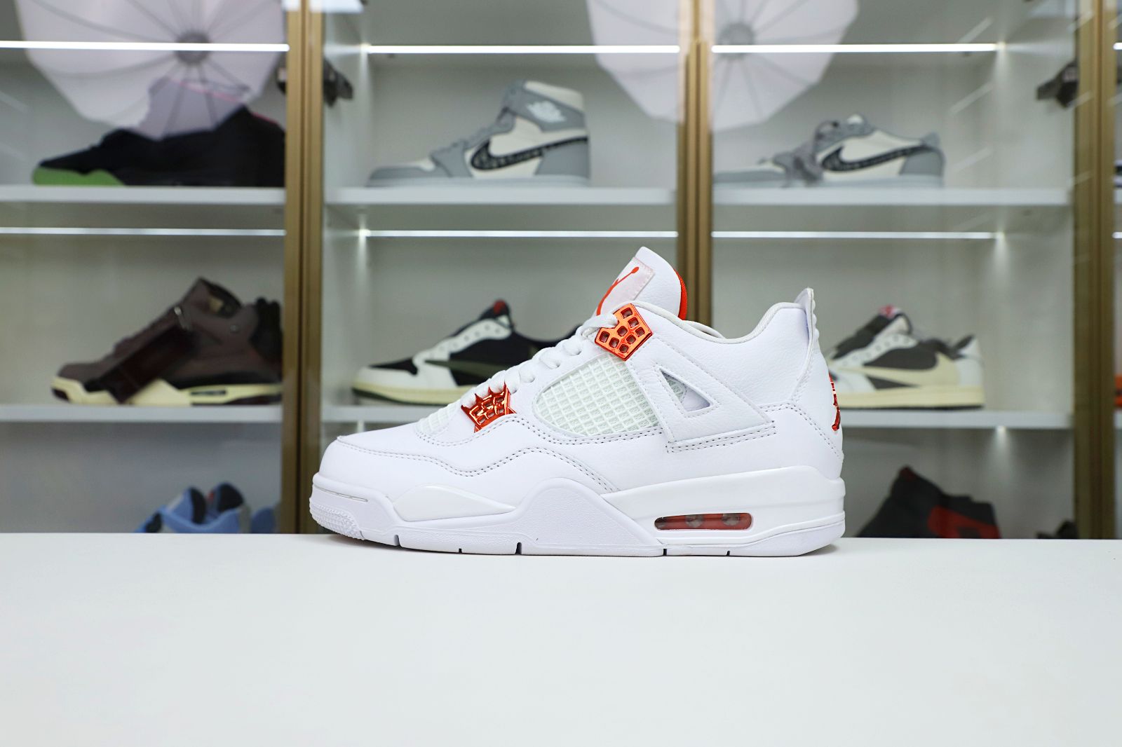 Air Jordan 4 retro“orange metallic