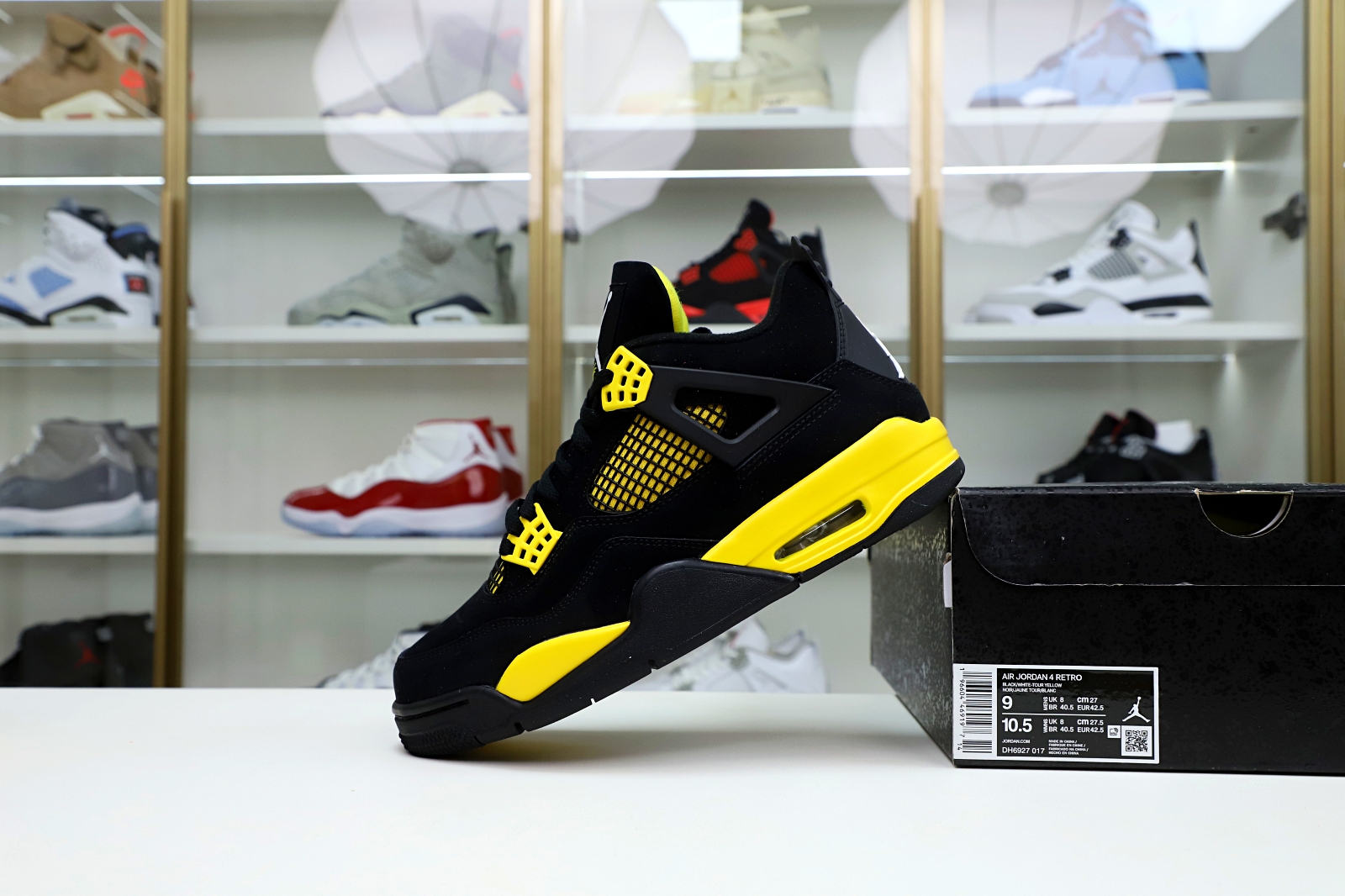 Air Jordan4 thunder  2023