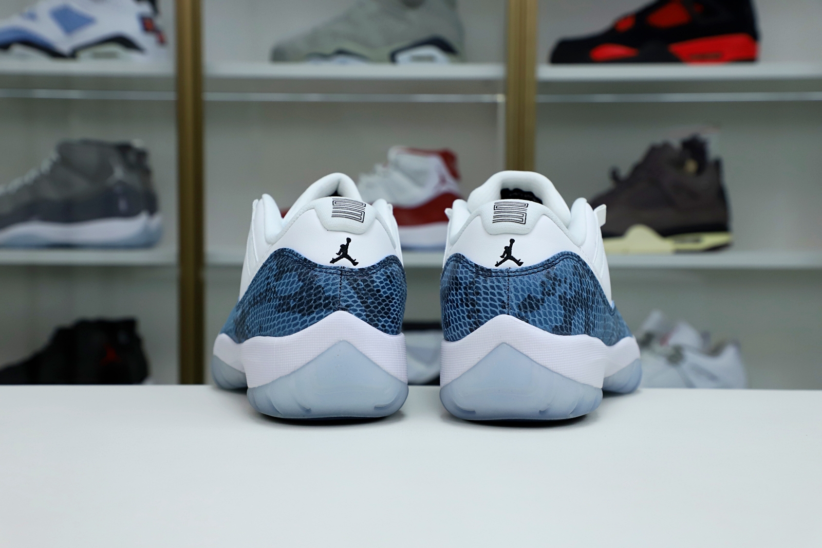 Air Jordan 11 “navy snakeskin”