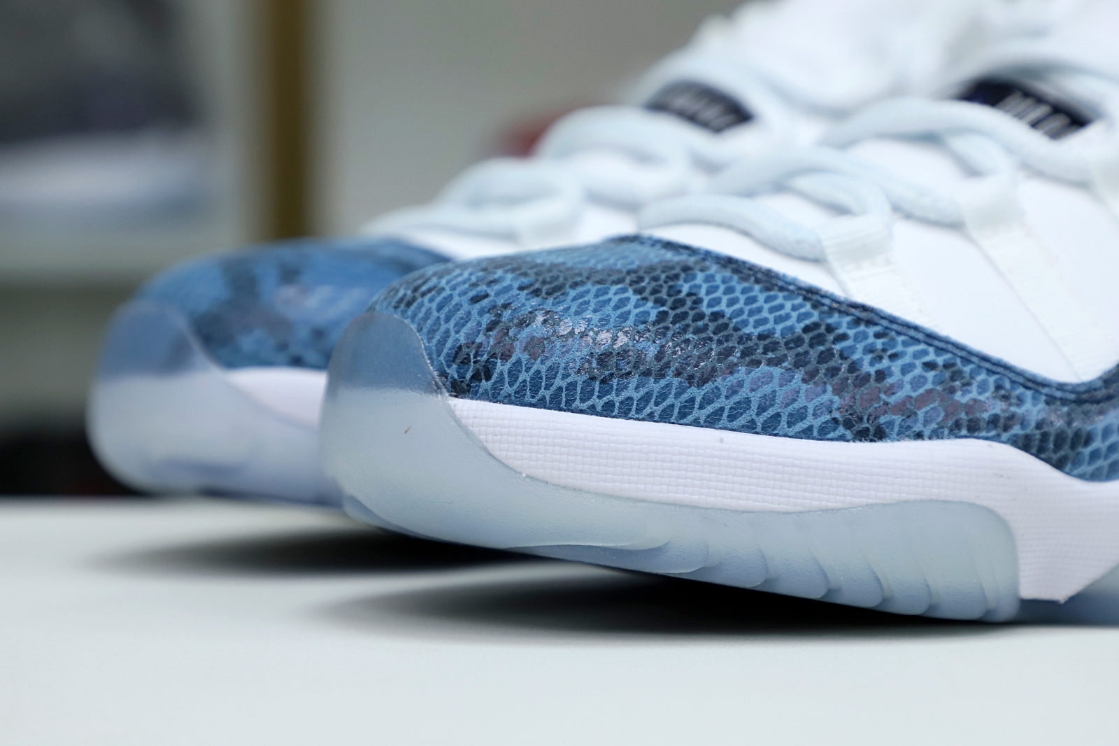 Air Jordan 11 “navy snakeskin”