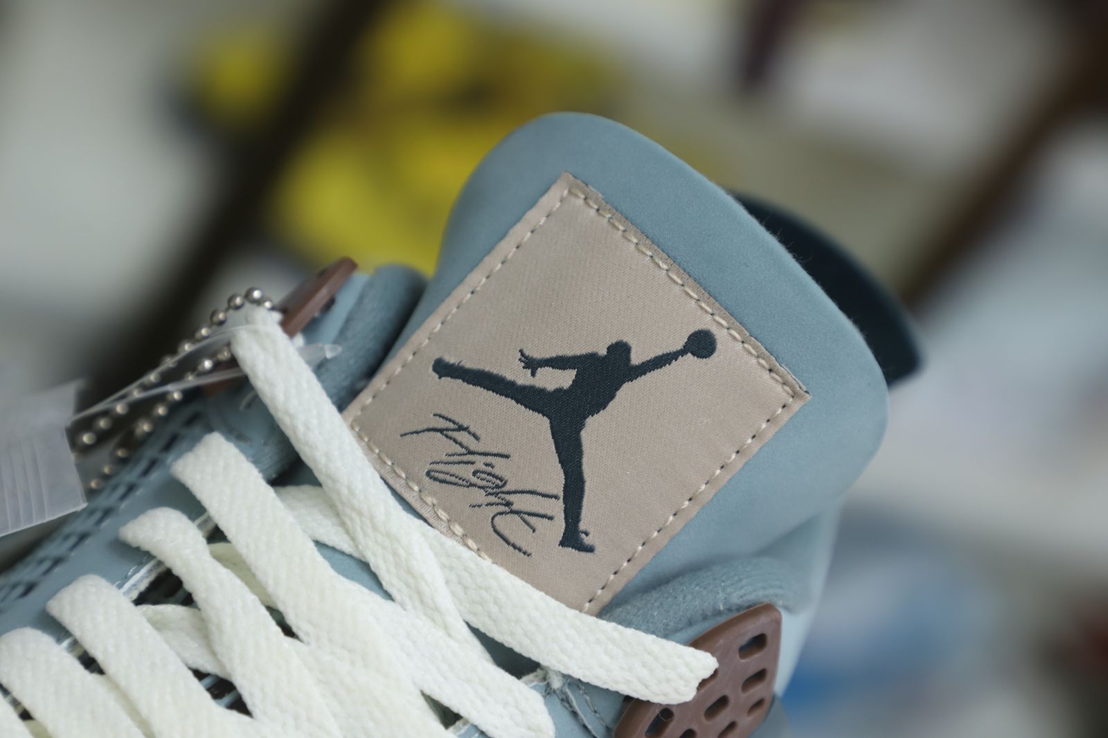Air Jordan 4