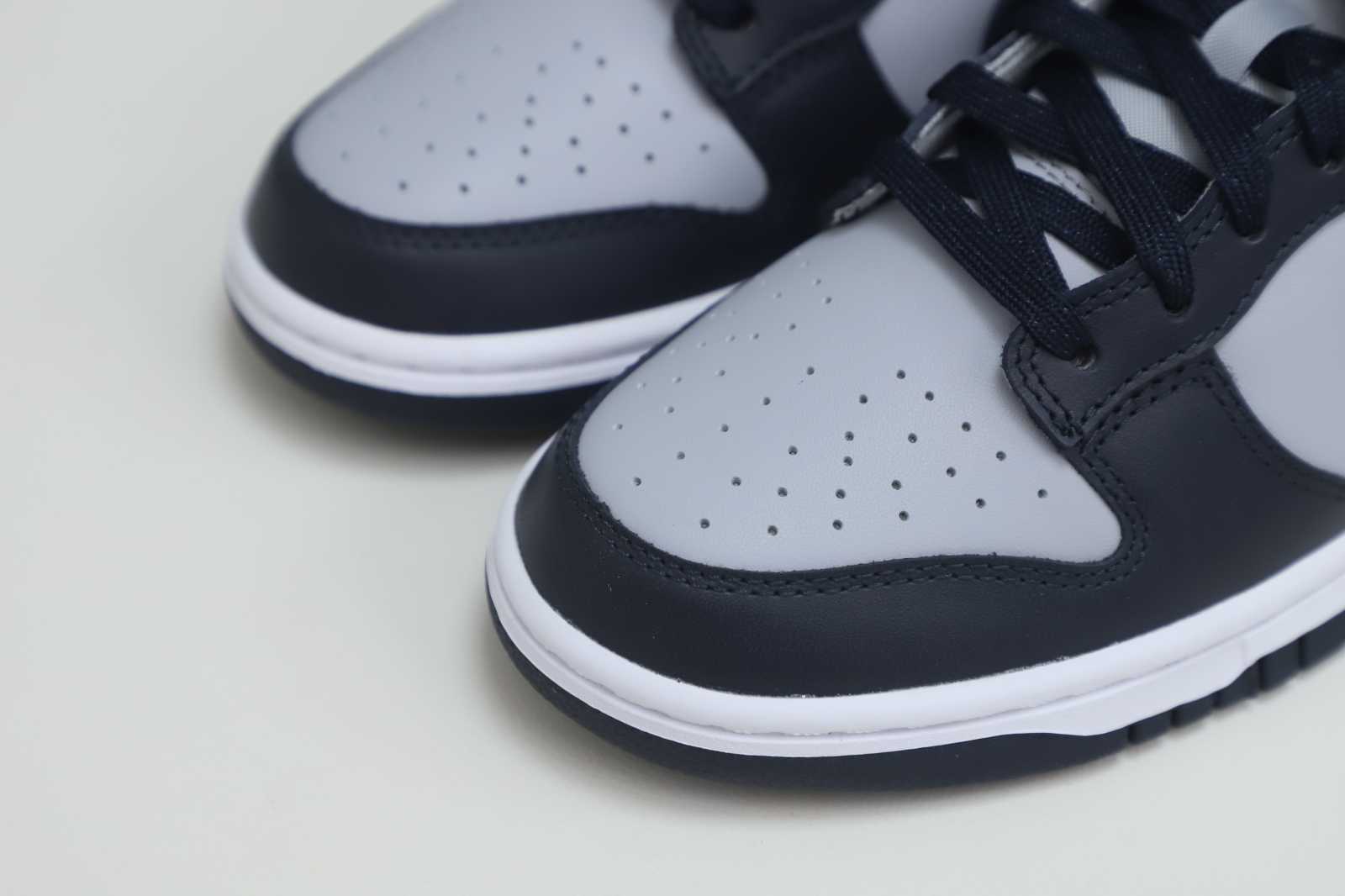 Nike Dunk Low Retro