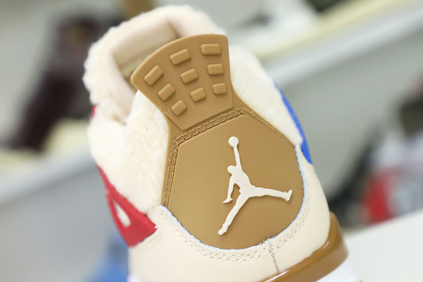 AIR JORDAN 4 RETRO GS 'WILD THINGS'