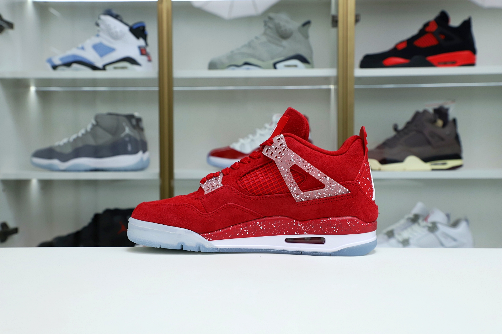 Air Jordan 4