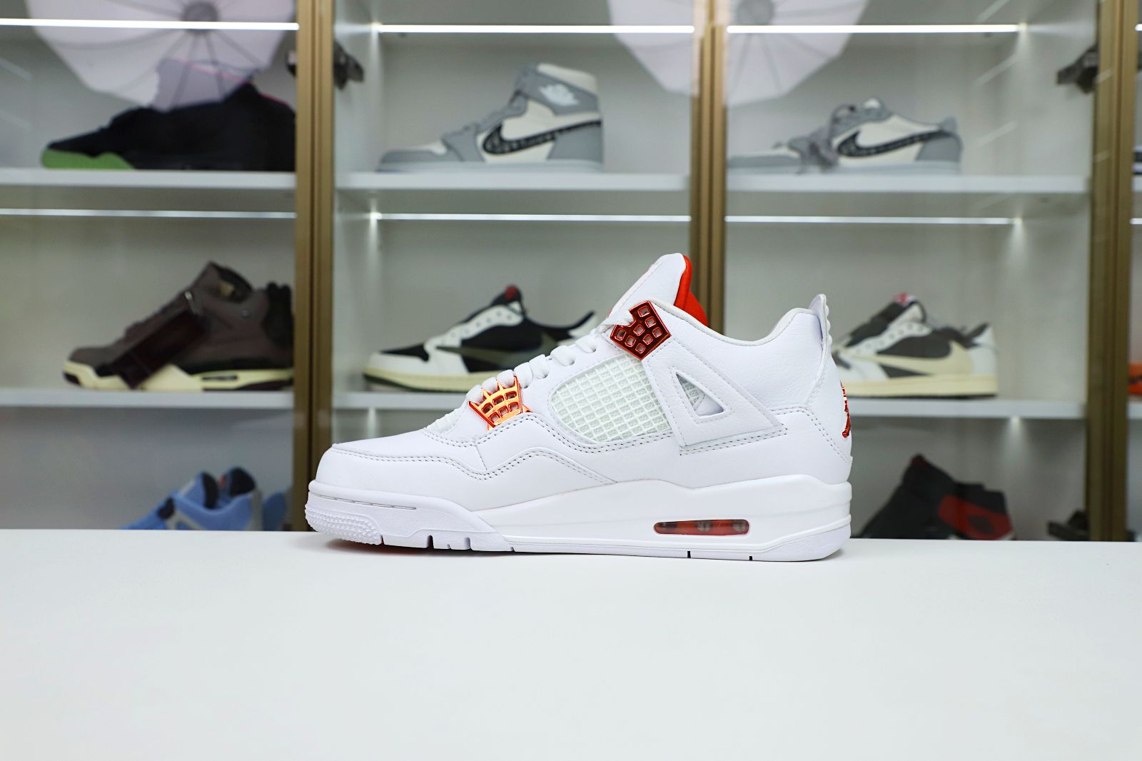 Air Jordan 4 retro“orange metallic