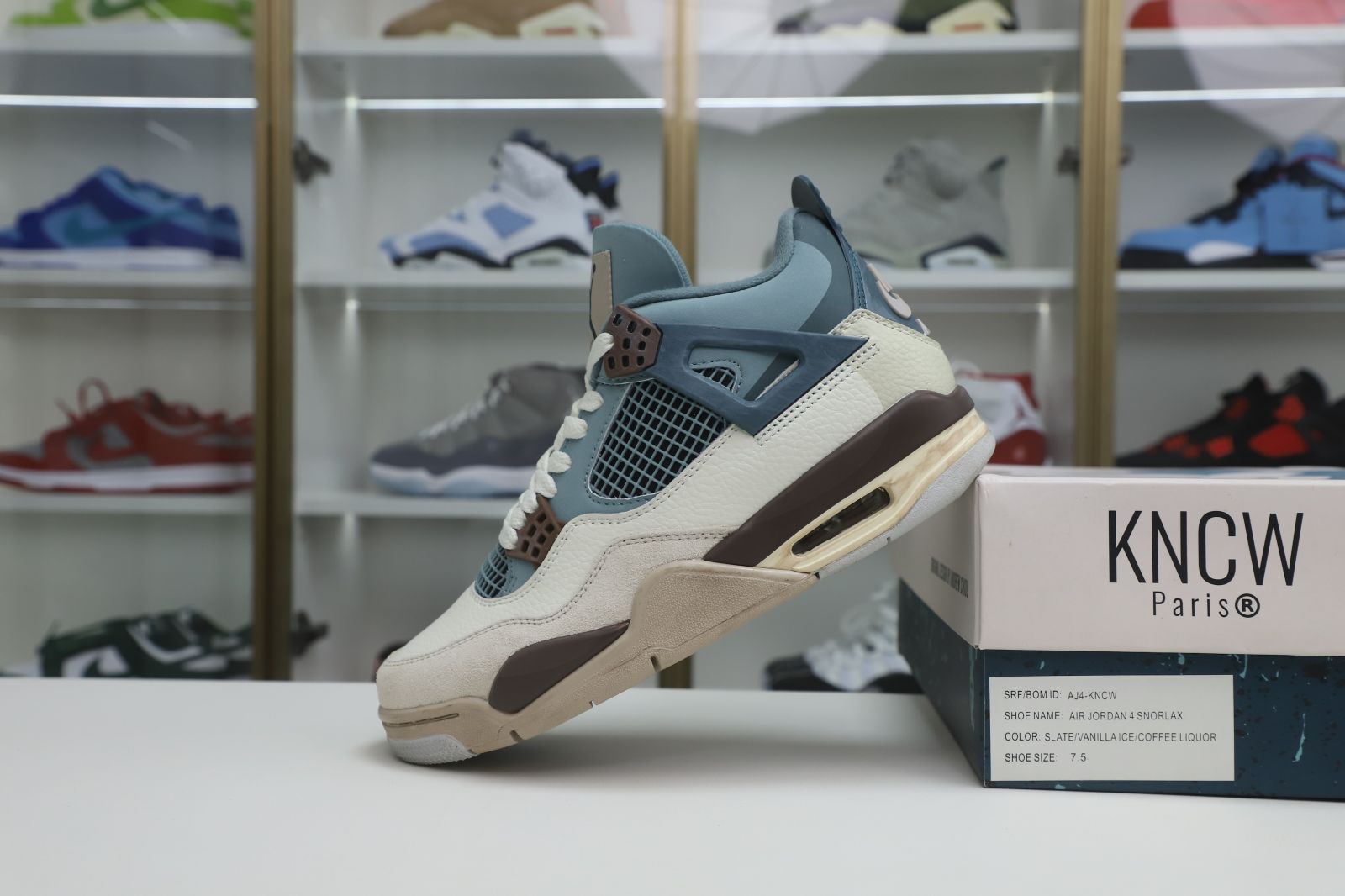 Air Jordan 4