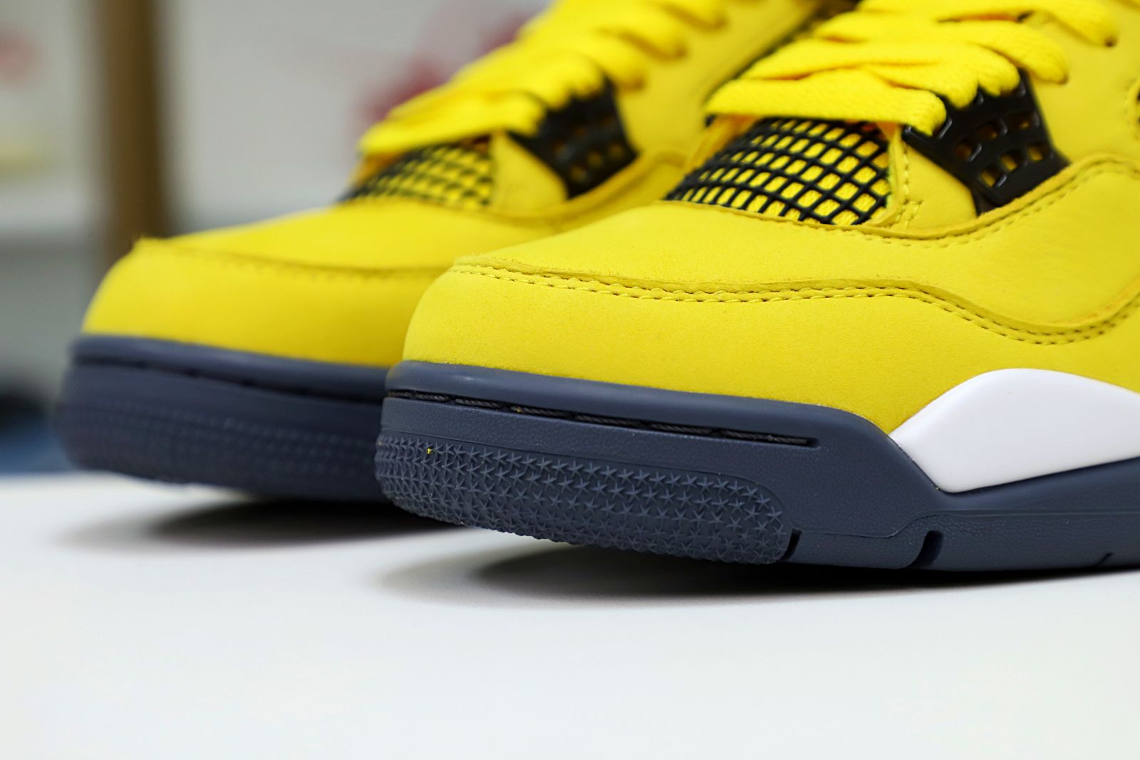 AIR Air JORDAN 4 RETRO 'LIGHTNING' 2021