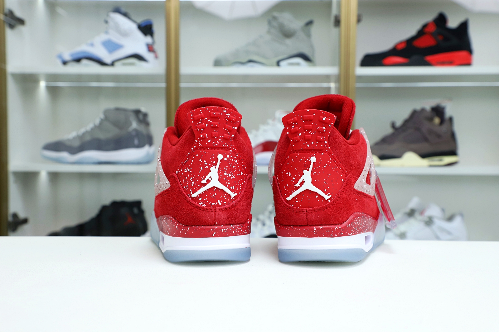 Air Jordan 4