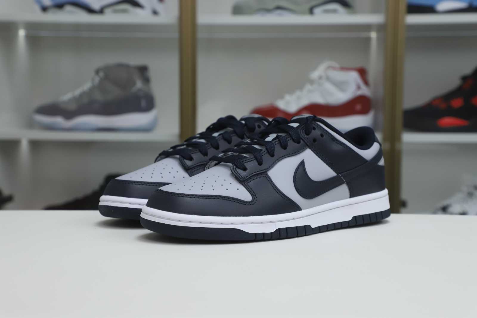 Nike Dunk Low Retro
