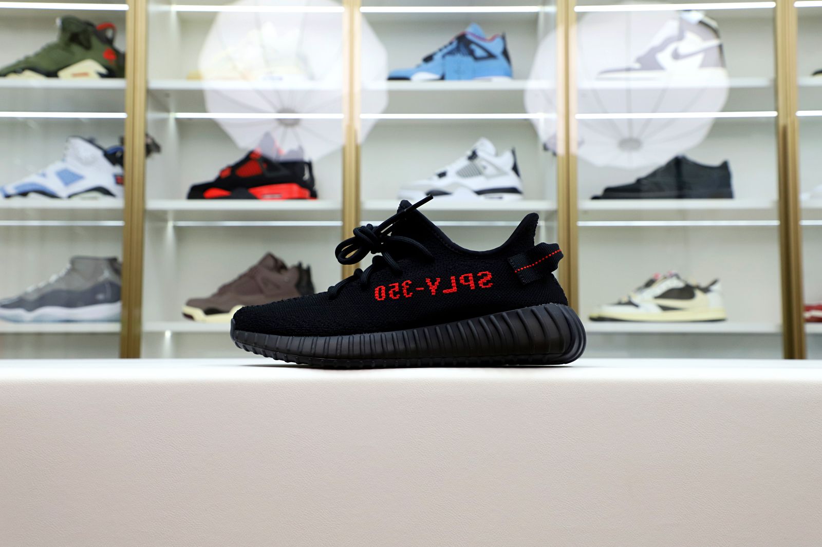 YEEZY BOOST 350 V2 'BRED'