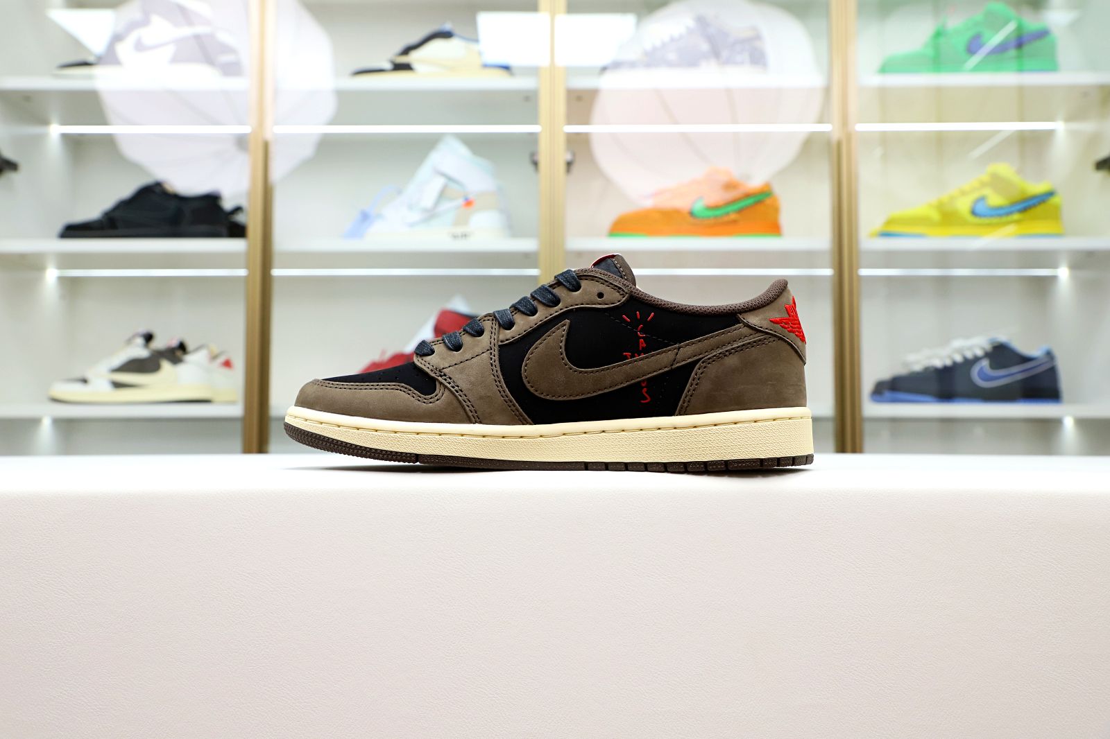 Travis Scott x Air Jordan 1mLow OG TS SP