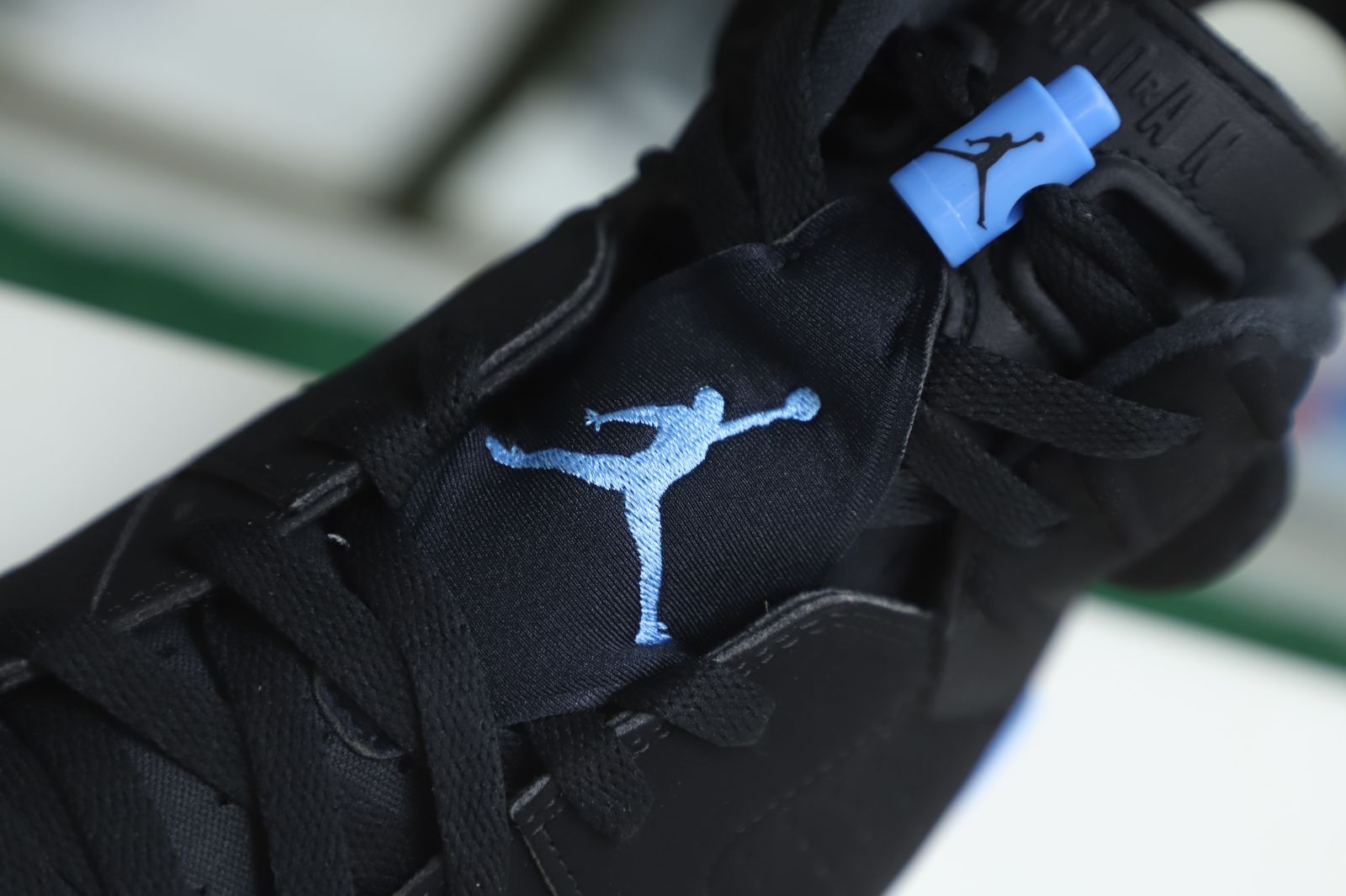 Air Jordan 6 unc