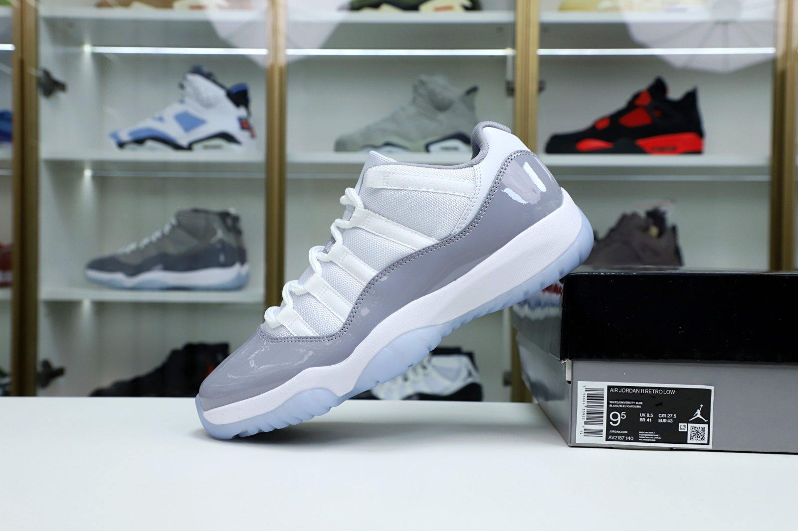 Air Jordan 11 Retro Low