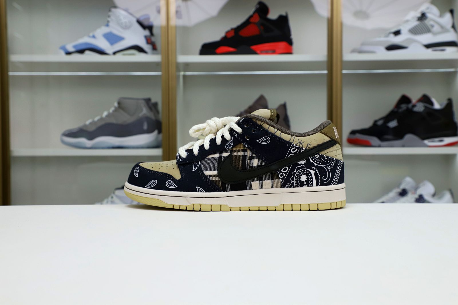 TRAVIS SCOTT X DUNK LOW PREMIUM QS SB 'CACTUS JACK'