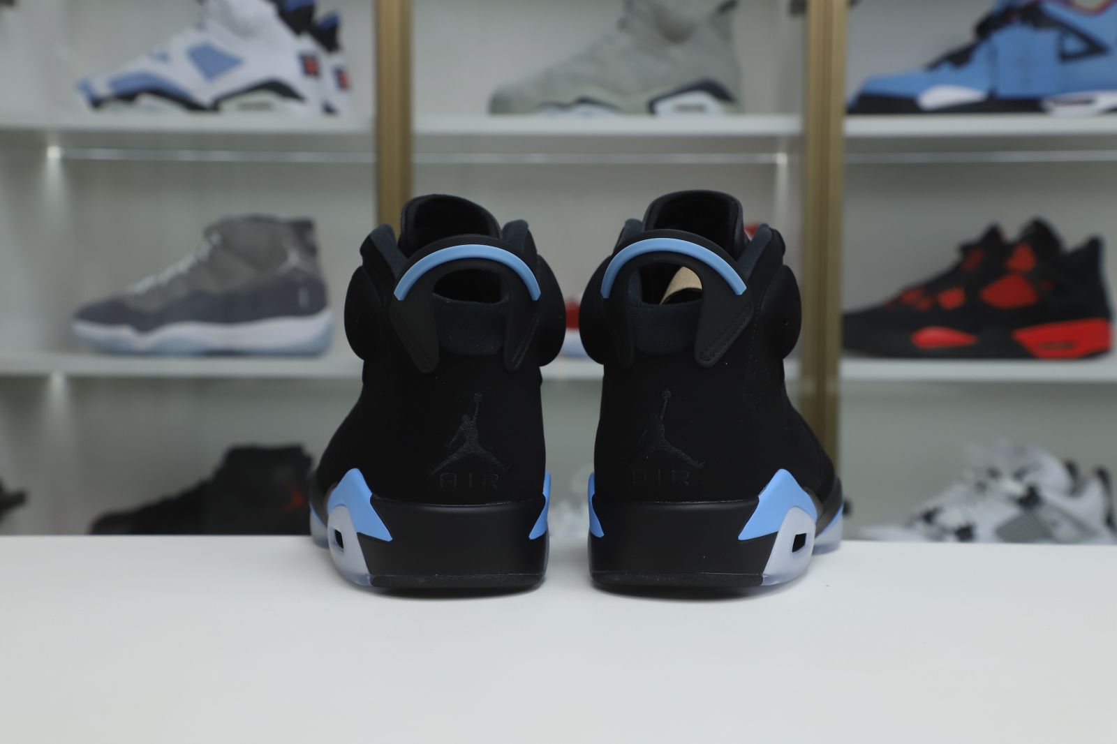 Air Jordan 6 unc