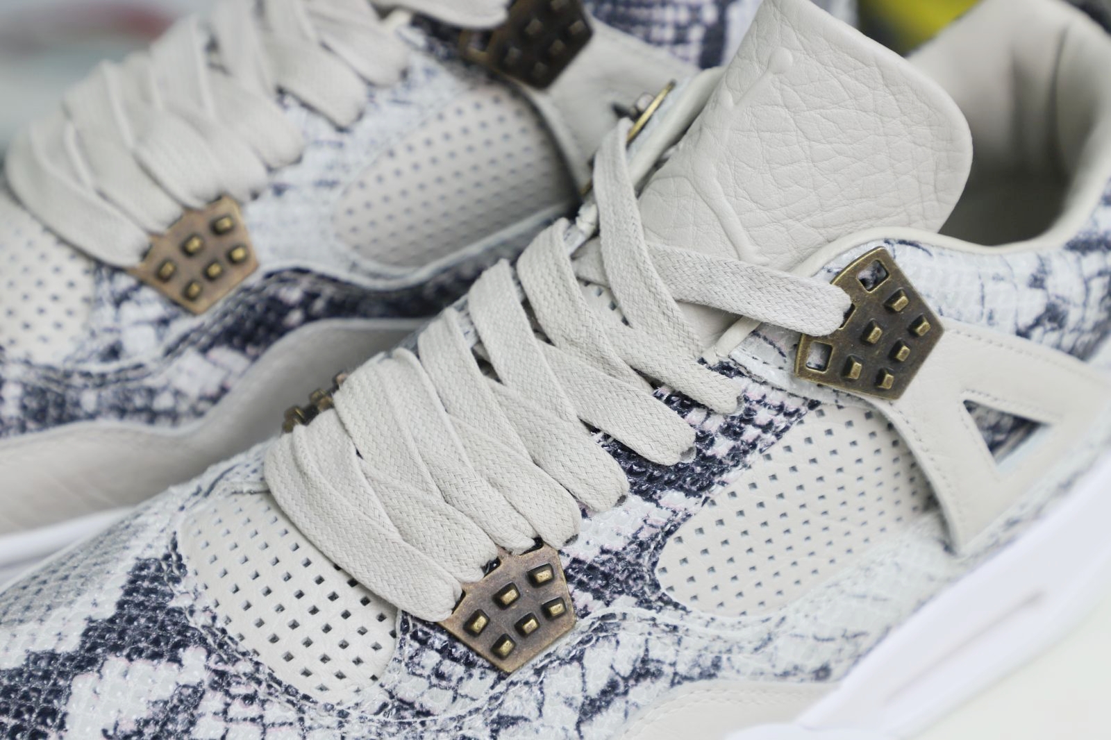 Air Jordan 4 retro snakeskin