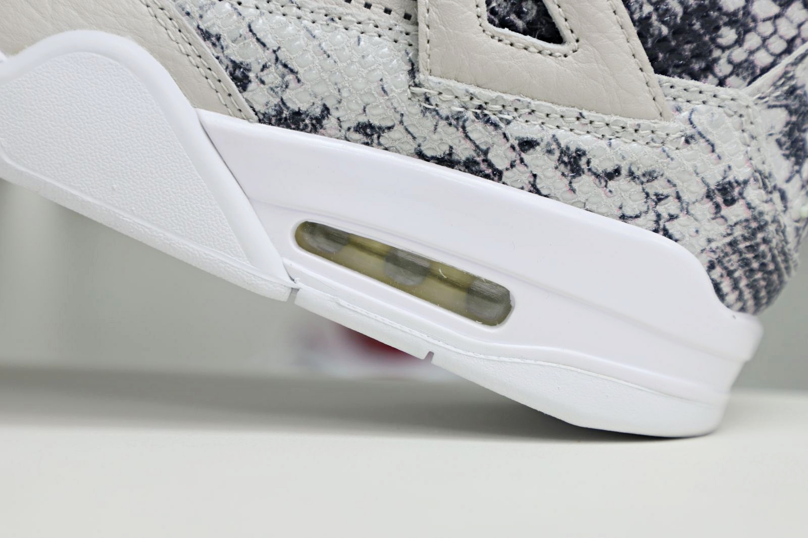Air Jordan 4 retro snakeskin