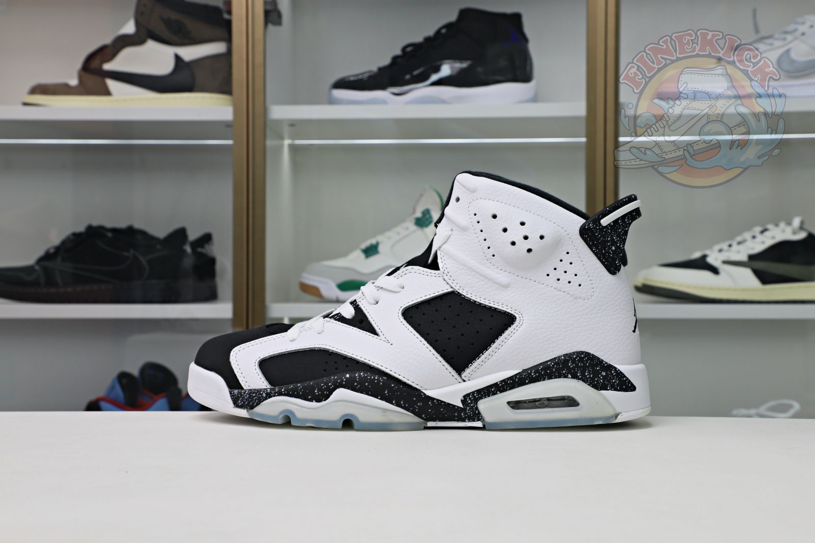 Air Jordan 6 Retro Oreo
