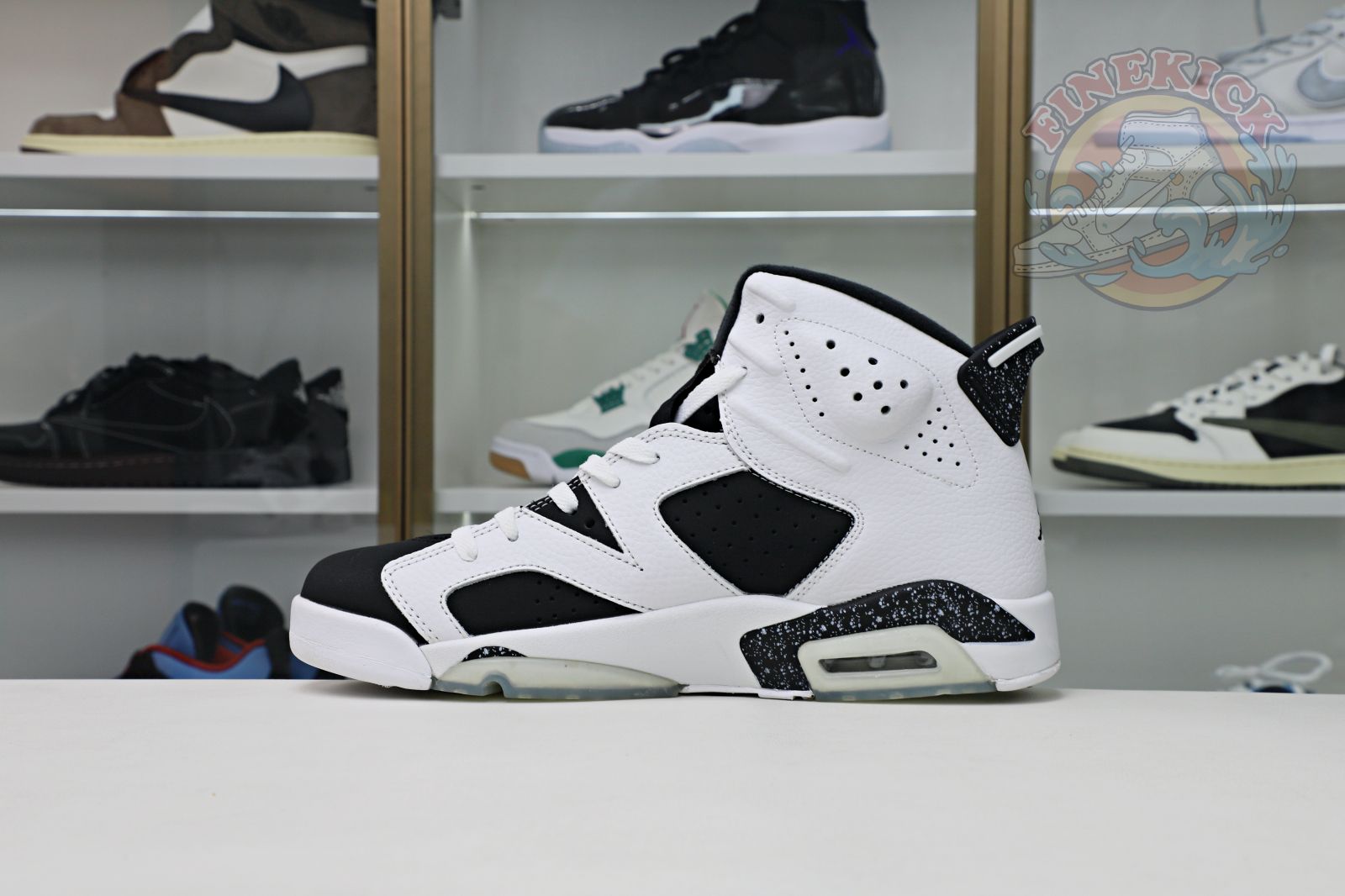 Air Jordan 6 Retro Oreo