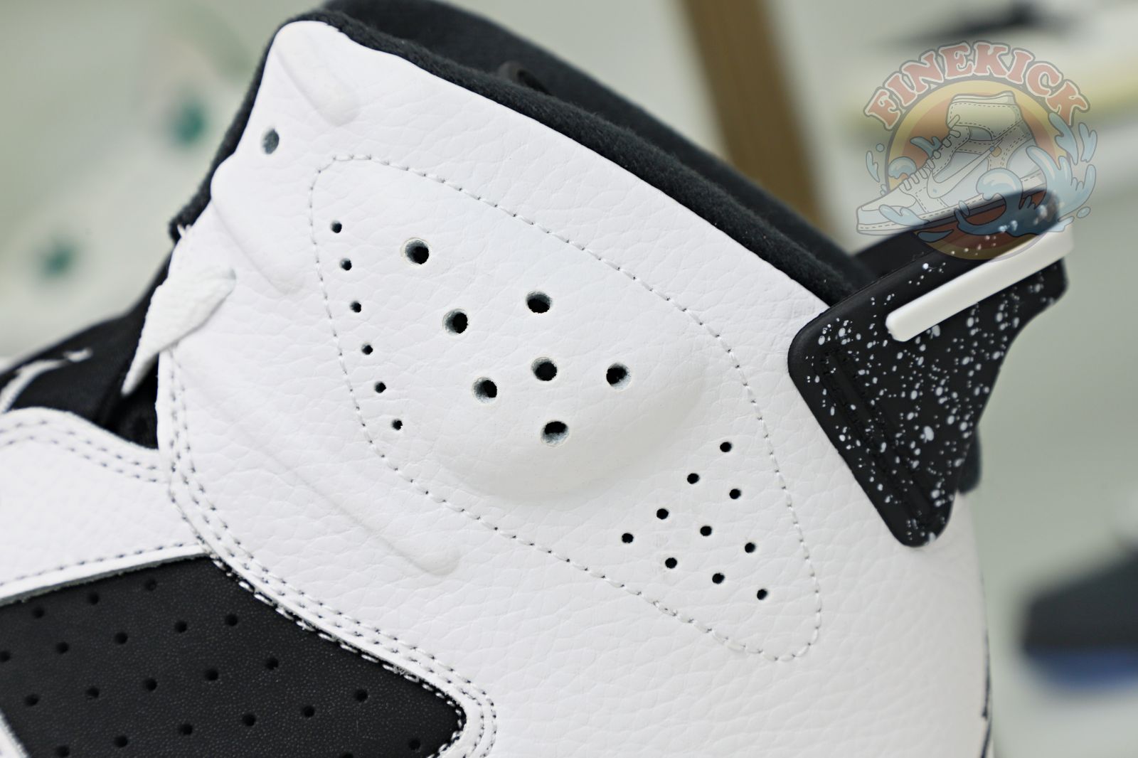 Air Jordan 6 Retro Oreo