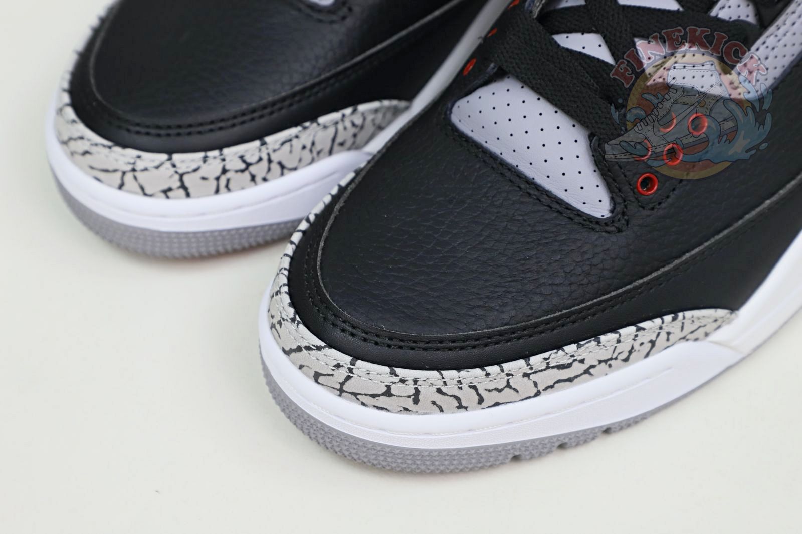 Air Jordan 3 retro blackcement  2018(854262-001)