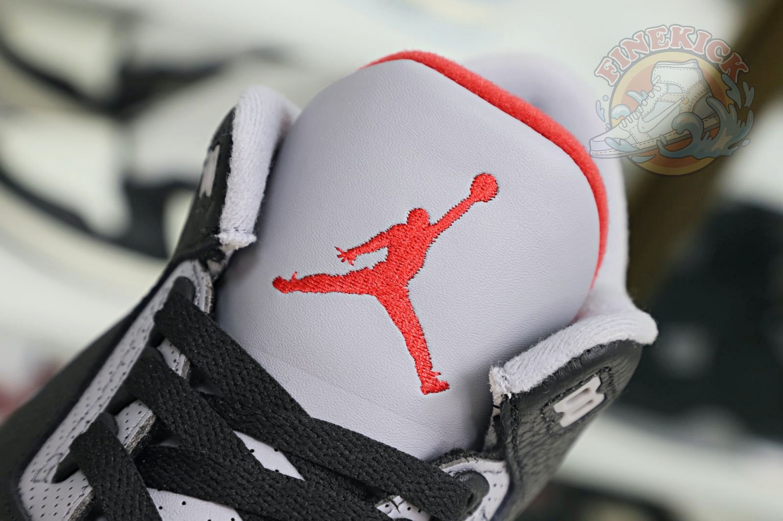 Air Jordan 3 retro blackcement  2018(854262-001)