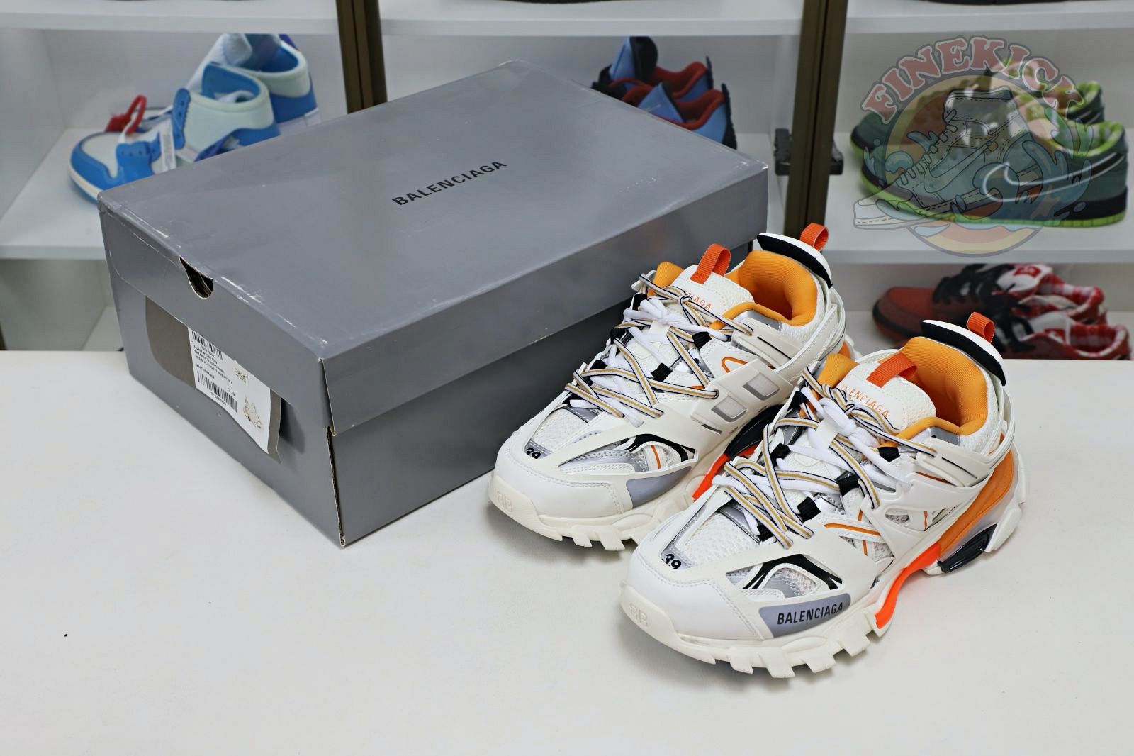 Balenciaga BLGA