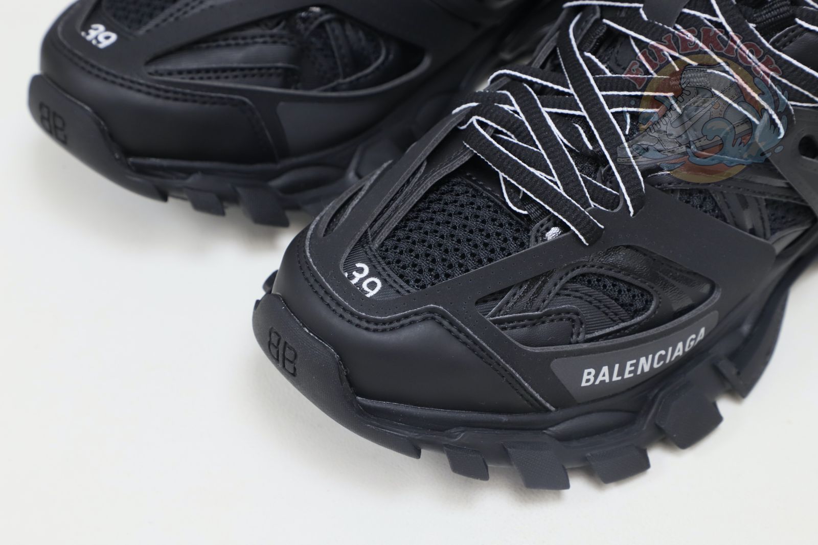Balenciaga BLGA  Track(LED)