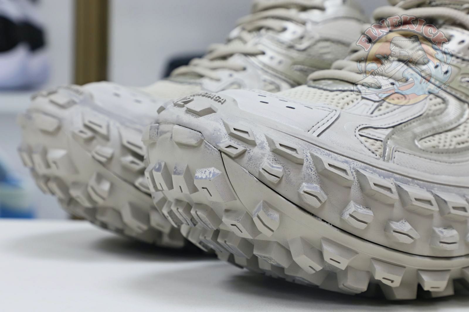 Balenciaga BLGA  Defender