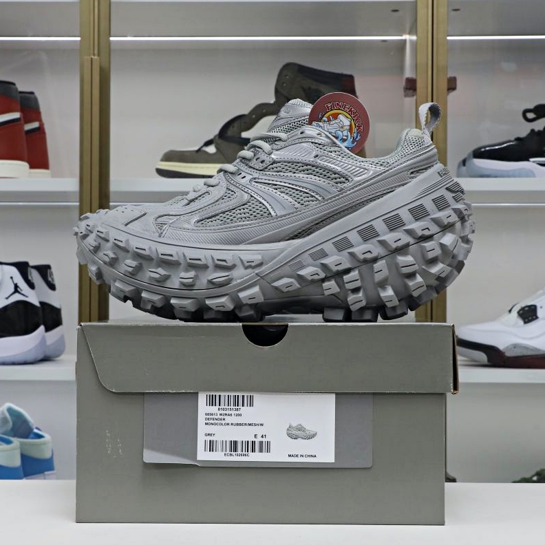 Balenciaga BLGA Defender