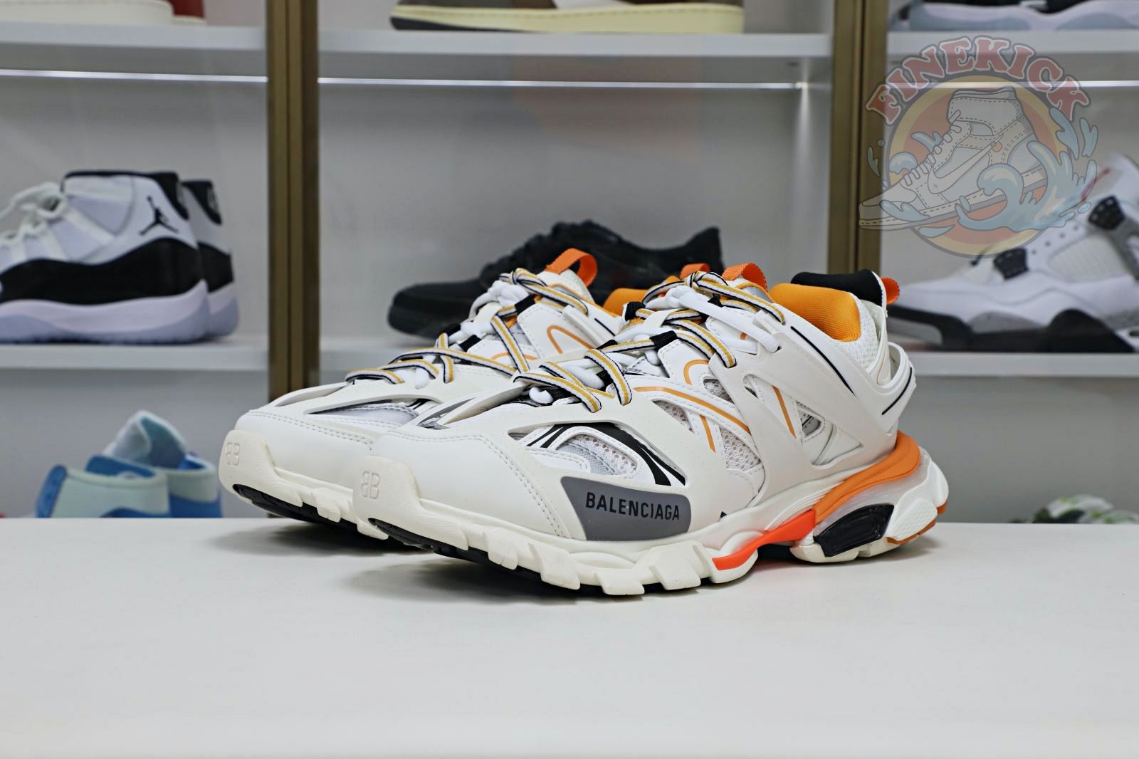 Balenciaga BLGA  Track(LED)