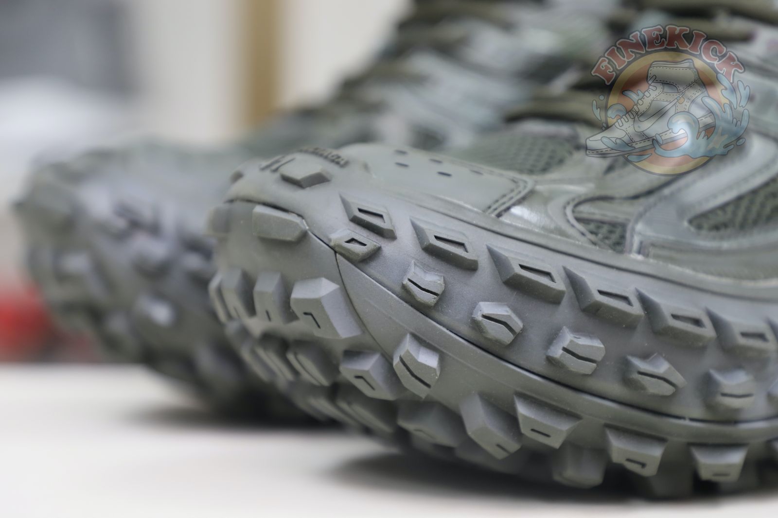 Balenciaga BLGA  Defender