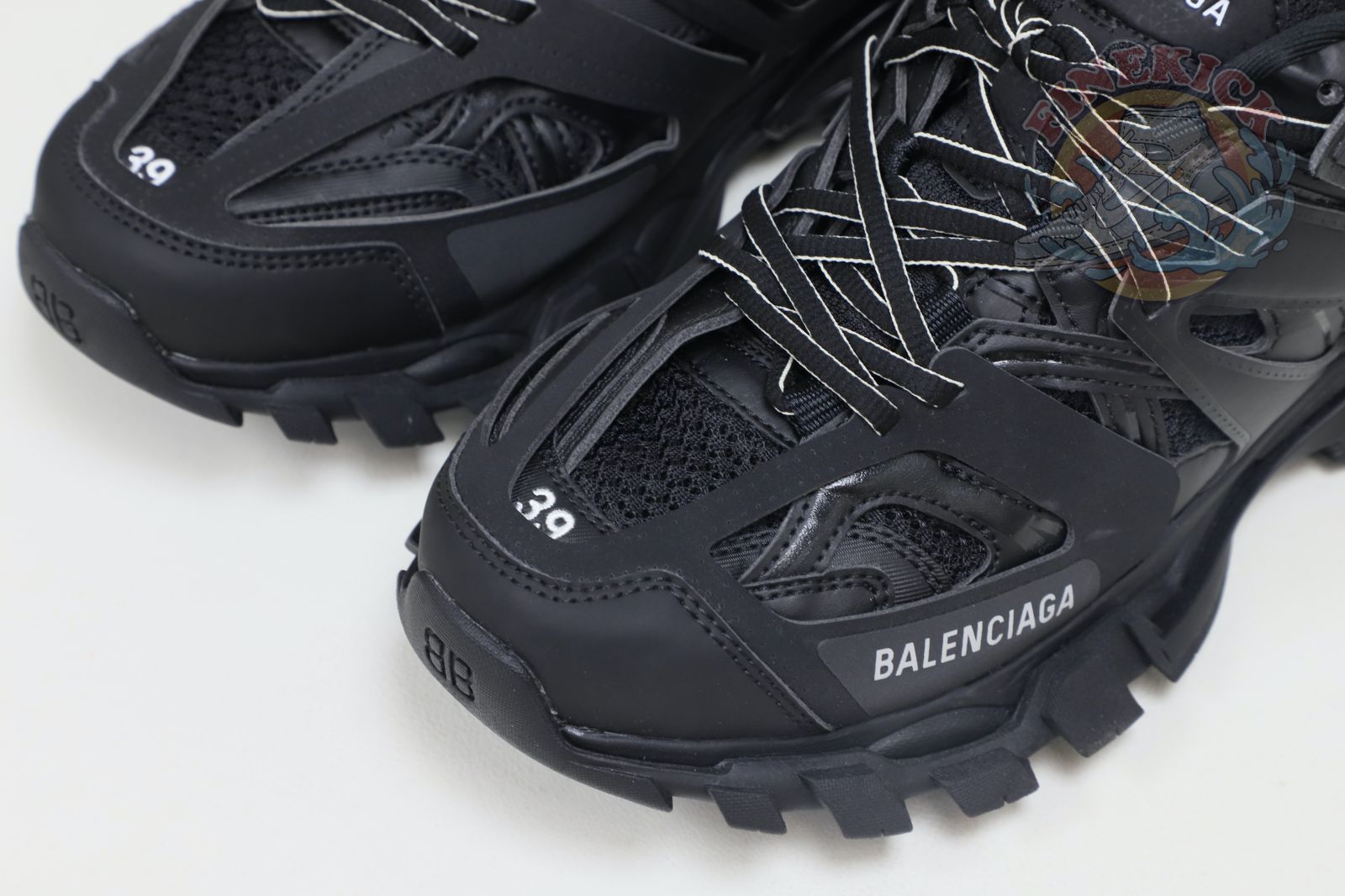 Balenciaga BLGA