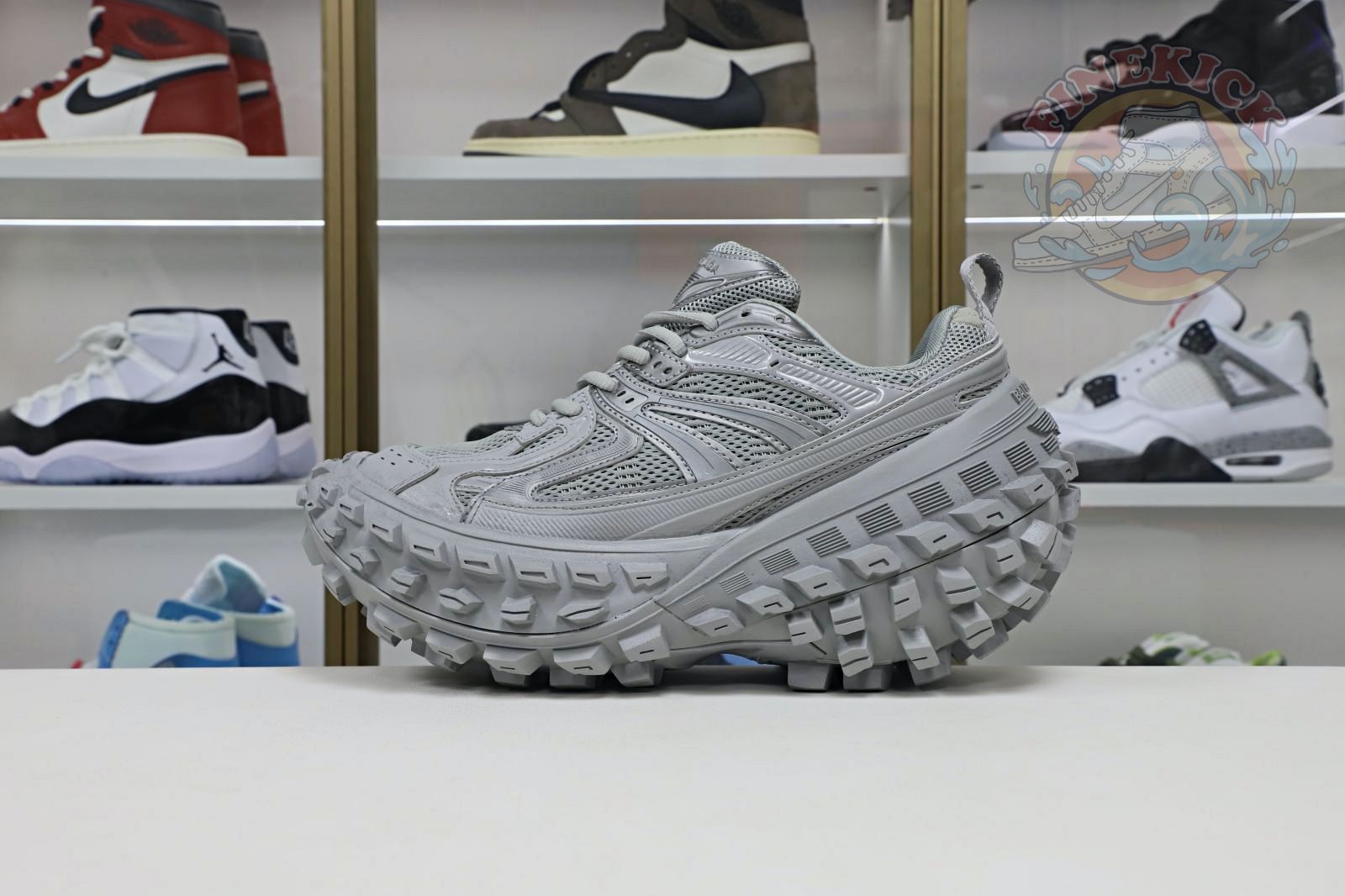 Balenciaga BLGA  Defender